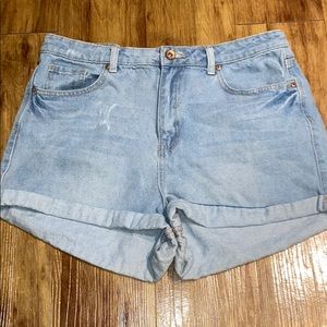 Light blue Denim co high-waisted shorts